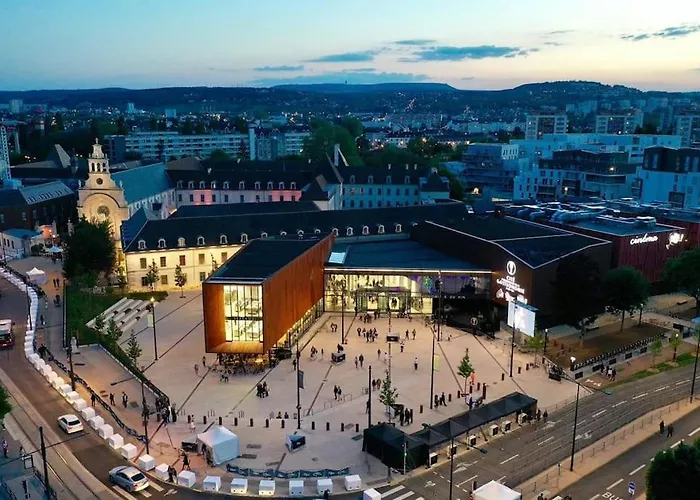 Le Jade : Au Coeur Du Centre Historique